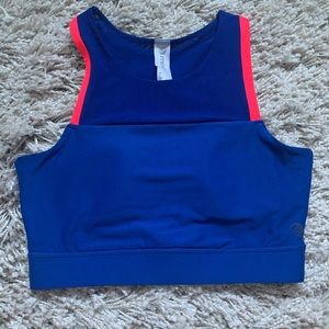 High neck sports bra